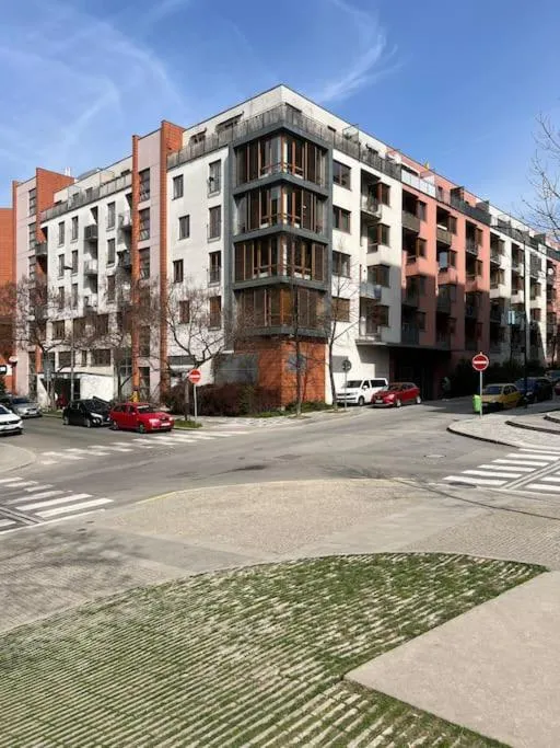 Image 4 of B New apartment, free parking, close to the center