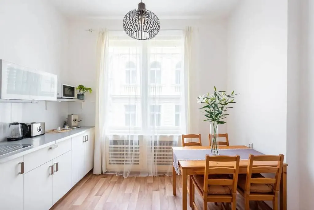 Image 3 of Beautiful flat in city center with balcony