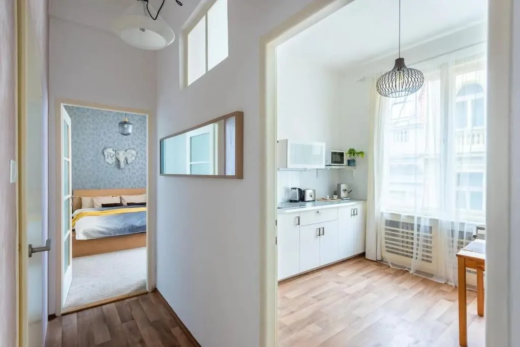 Image 6 of Beautiful flat in city center with balcony