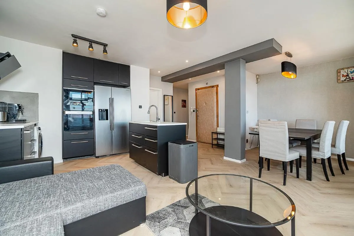 Image 3 of Big 4-bedroom flat, terrace with great Vítkov view