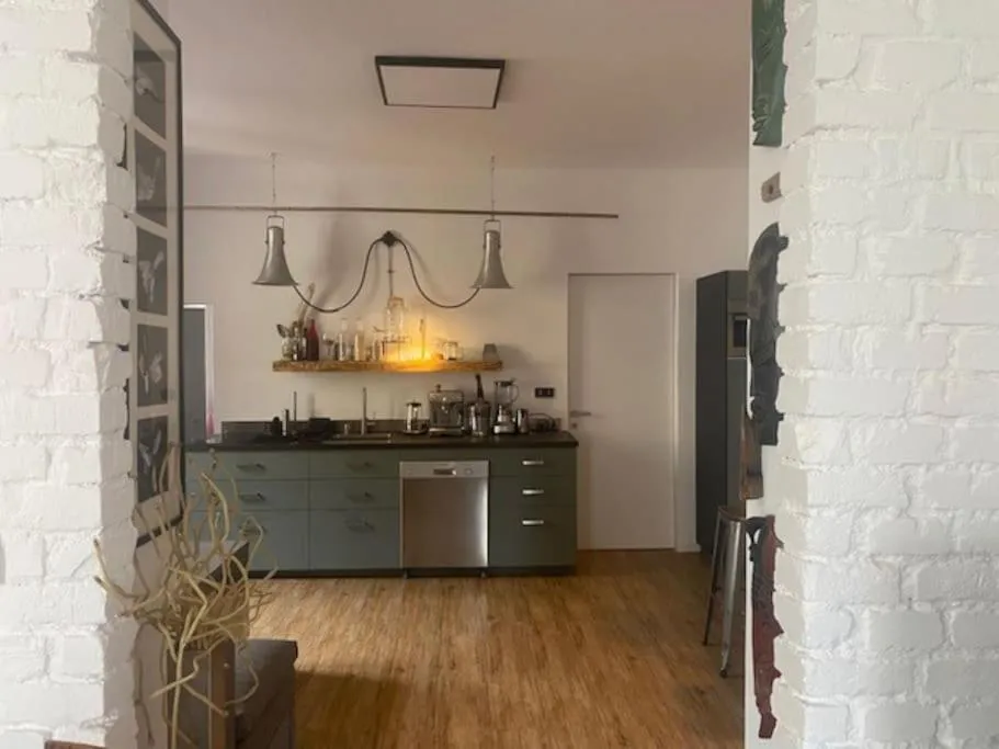 Image of Big Windows apartment