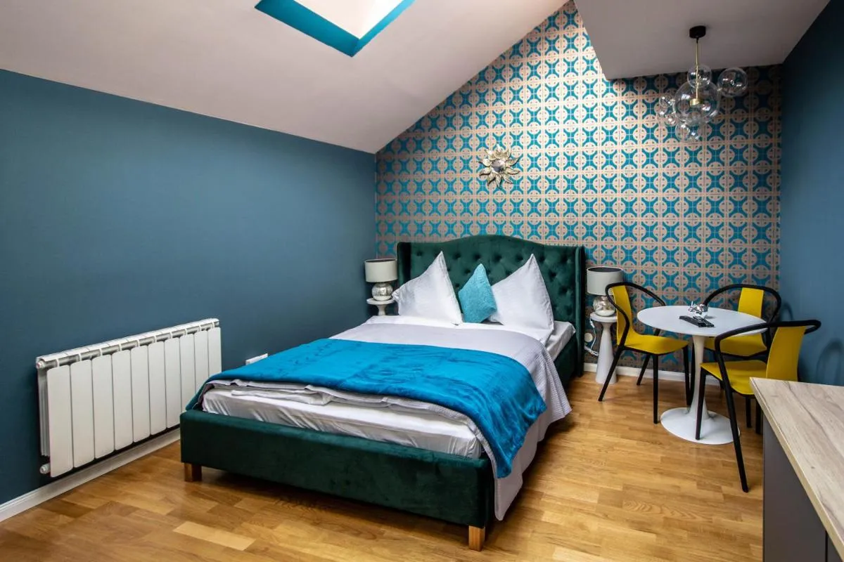 Image 1 of Bourgeois Apartment in Cultural Heritage Building by Ruterra