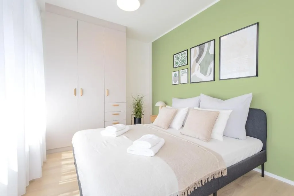 Image of Bright 2BR – 8th floor, Balcony, Free Parking – by Gravity Prague