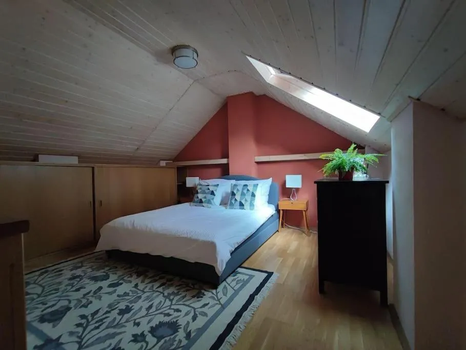 Image 1 of Bright cosy house with parking