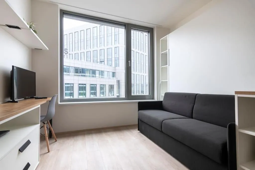 Image 4 of Central Tiny Flat, 1GB WiFi, SMART TV, Air Condition