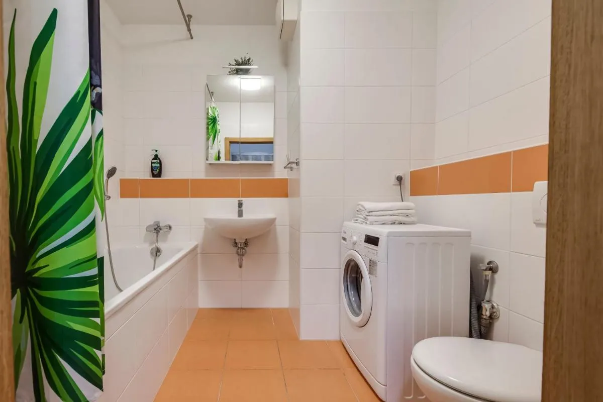 Image 6 of Centrum Royal Studio