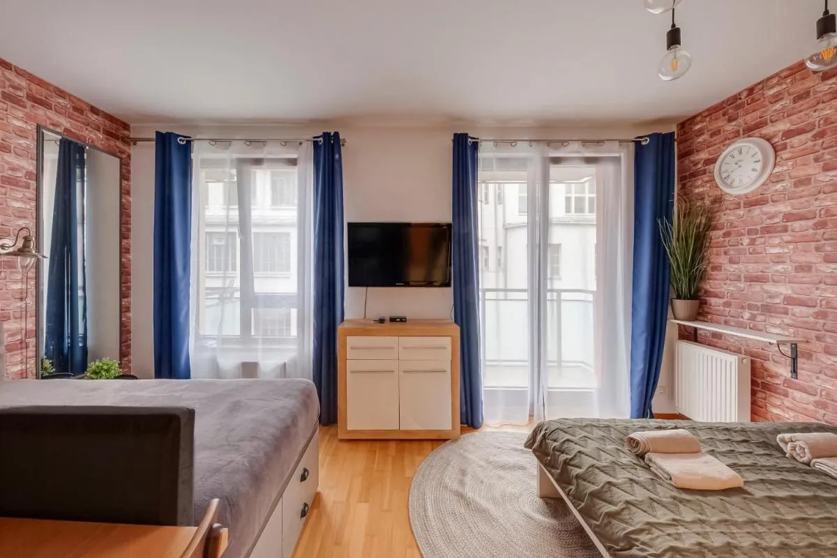 Image 4 of Centrum Royal Studio