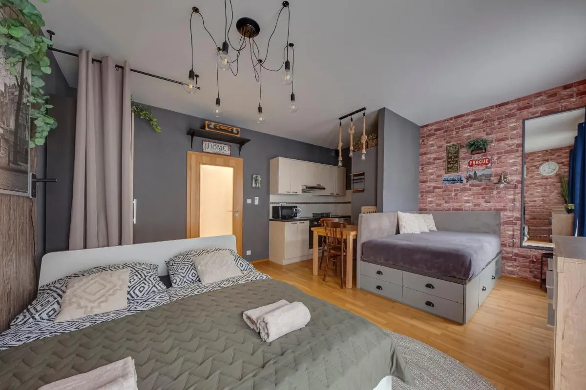 Image 5 of Centrum Royal Studio