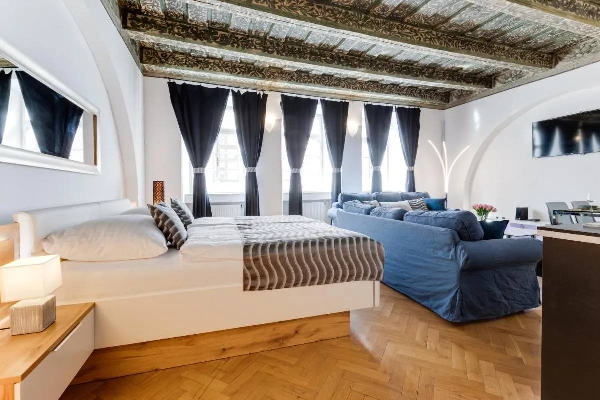Image 1 of Charles Bridge Royal Apartments – Castle District