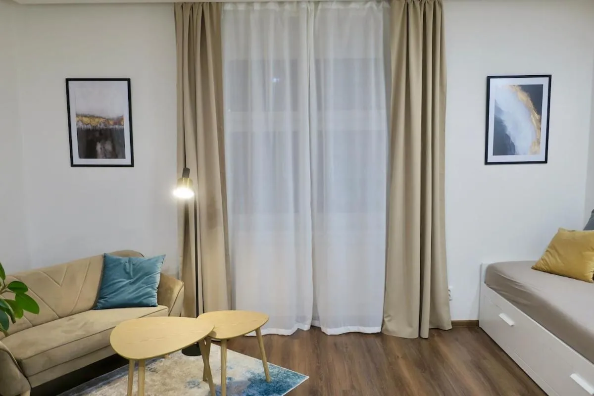 Image 6 of Charm Apartment Deco near Old Town, All-Friendly