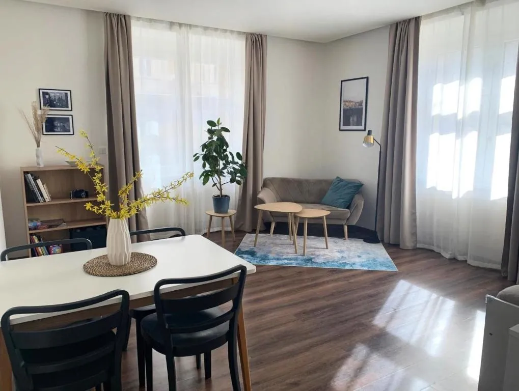 Image of Charm Apartment Deco near Old Town, All-Friendly