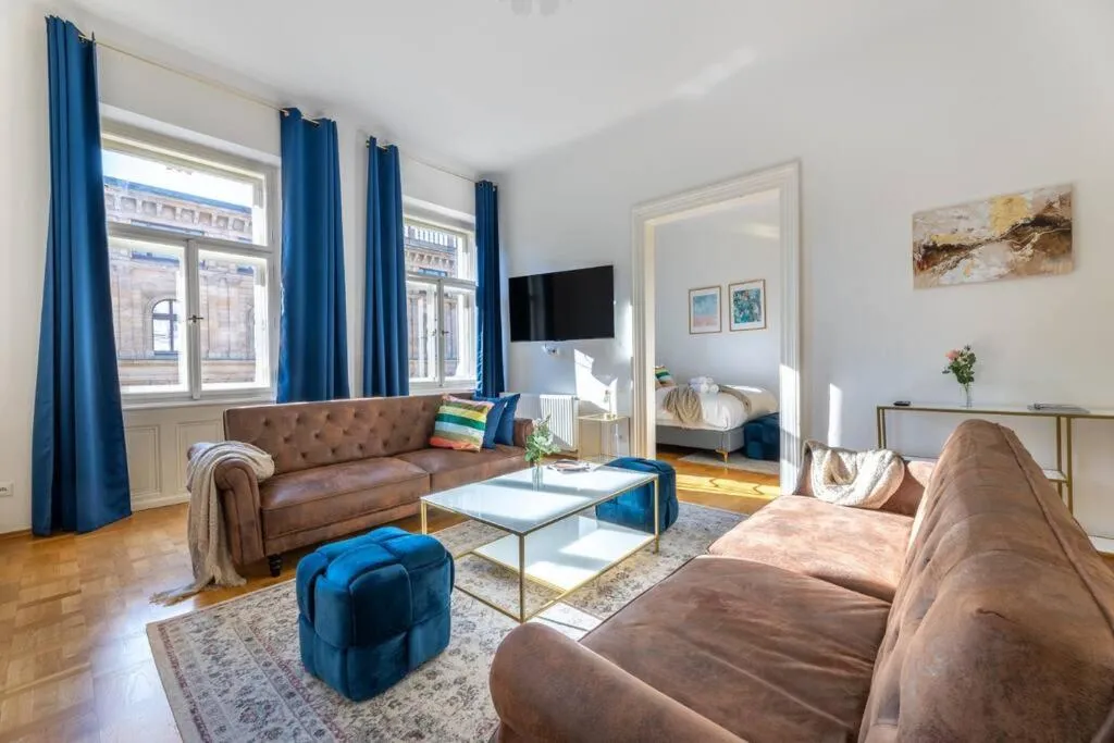 Image of Charming 2bedroom OLD TOWN apartment