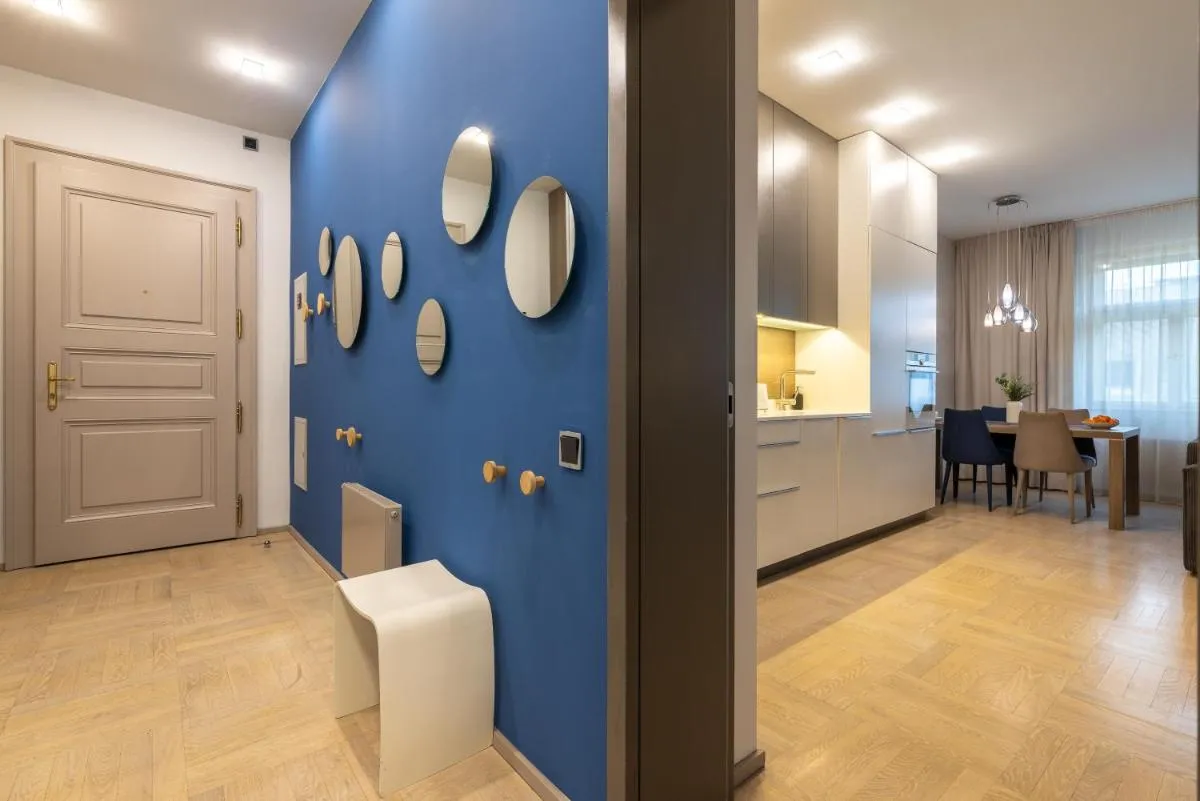 Image 4 of Chic & Central New Town Apartment by Subway