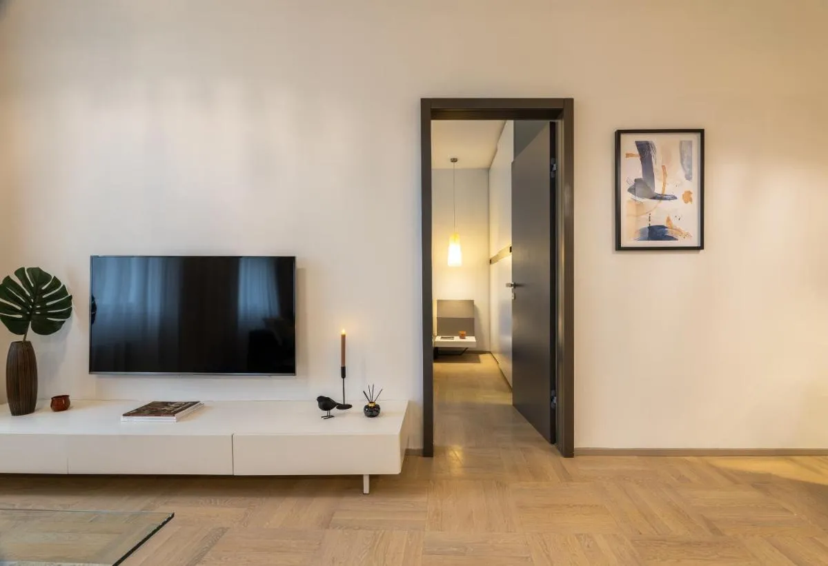 Image 2 of Chic & Central New Town Apartment by Subway