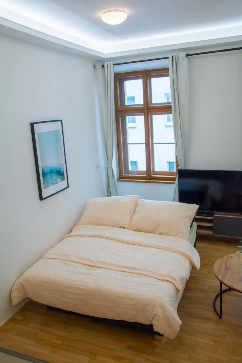 Image 3 of City Centre Apartment with Parking