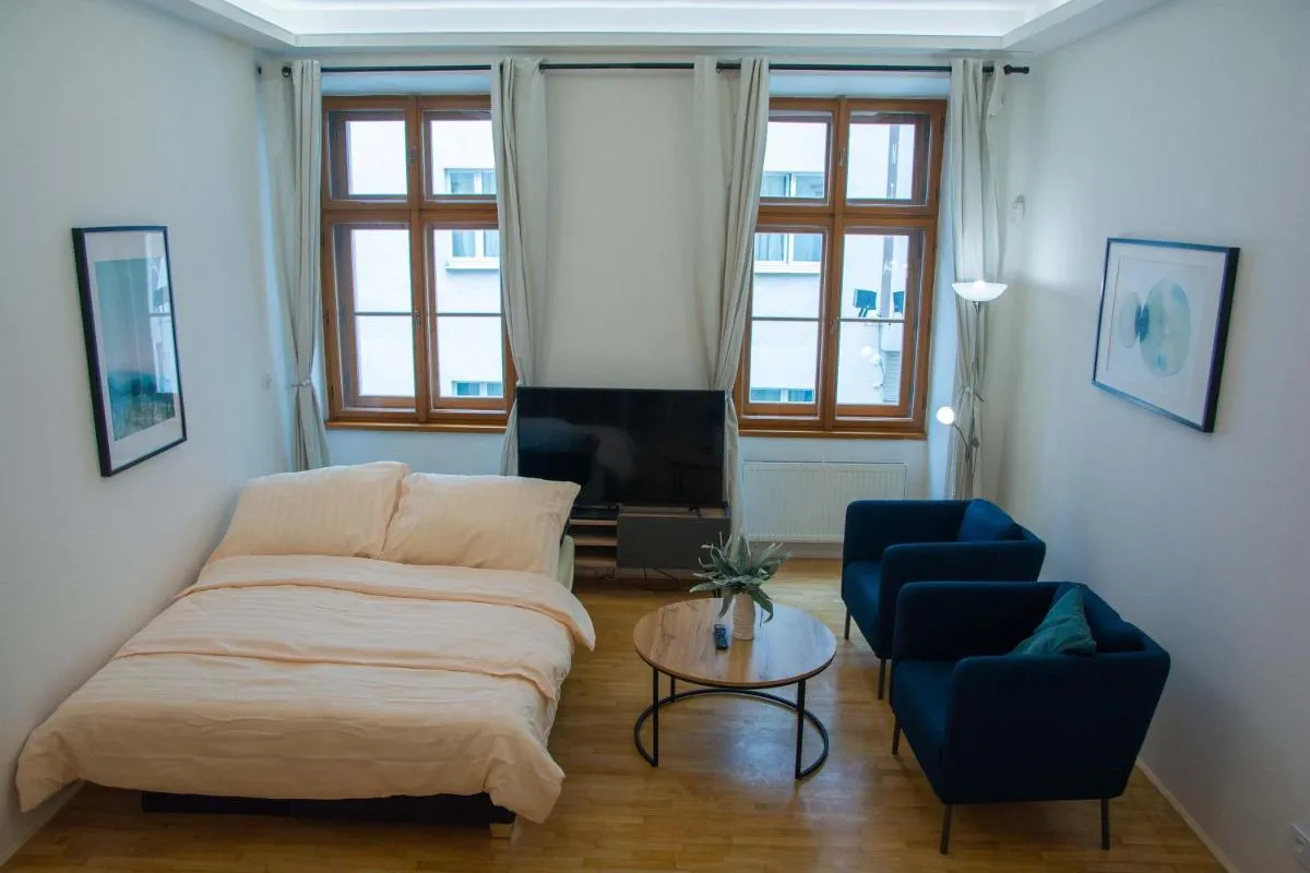 Image 6 of City Centre Apartment with Parking