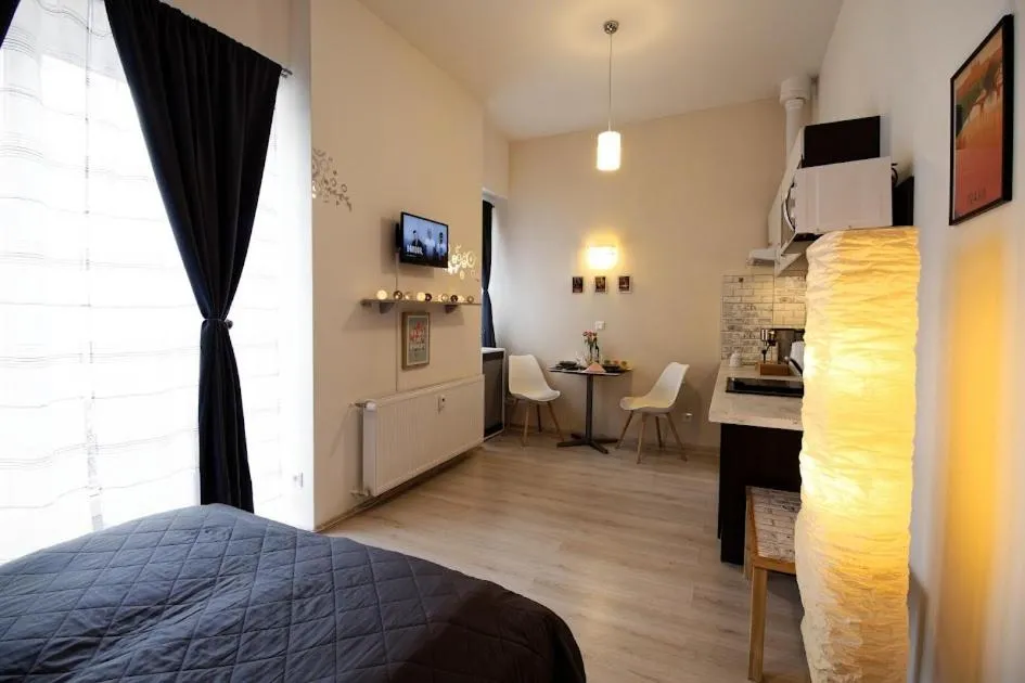 Image of Cosy studio, 15min to Old Centre, Self-check in, Free Wifi, Welcome drink!