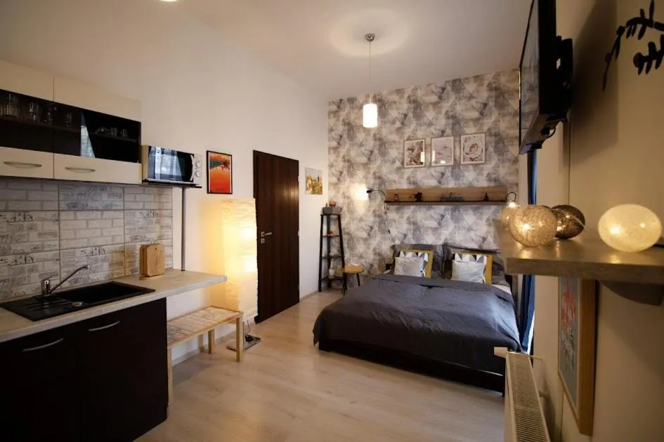 Image 1 of Cosy studio, 15min to Old Centre, Self-check in, Free Wifi, Welcome drink!