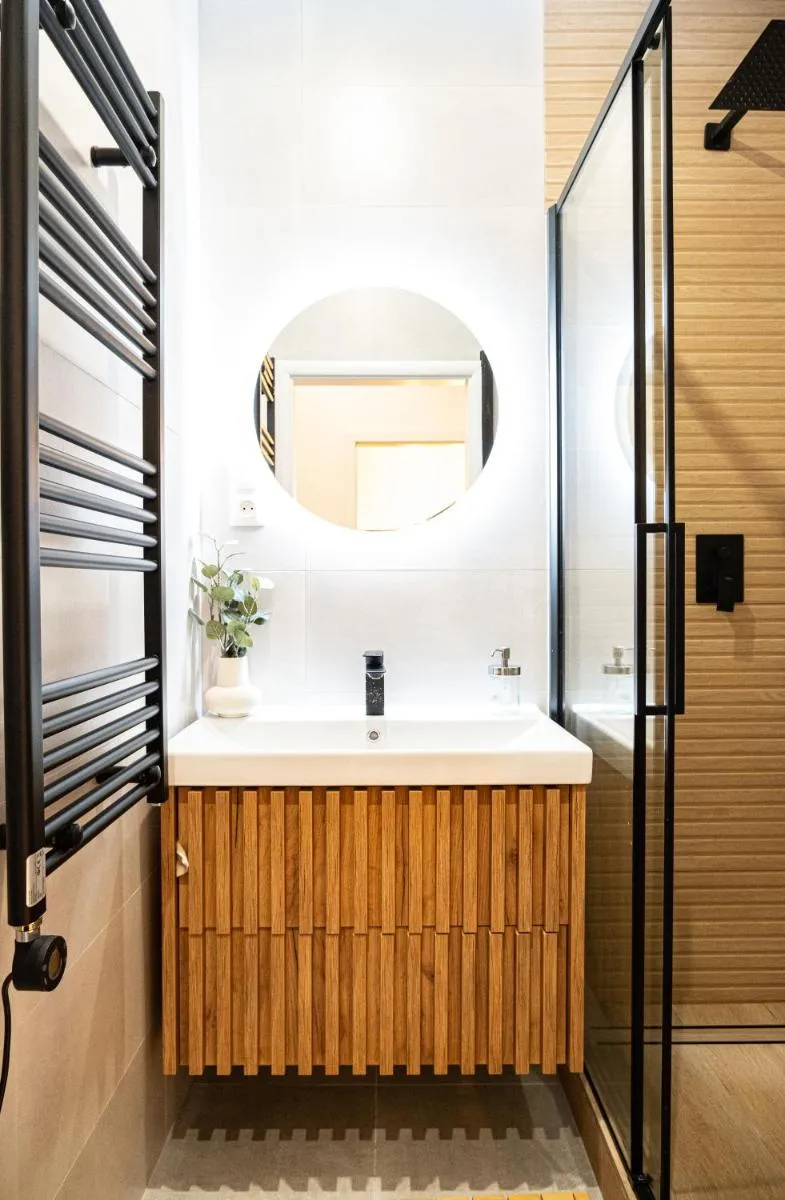 Image 3 of Cozy Industrial 8min Dancing House Apartment, Prague