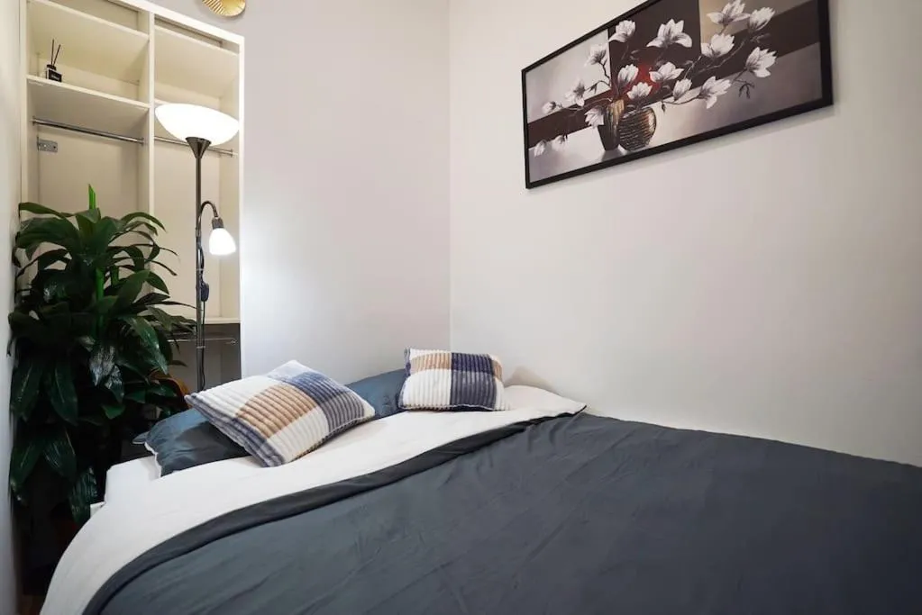 Image 1 of Cozy apartment with garage