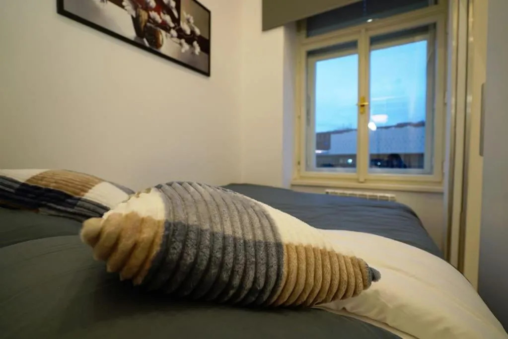 Image 6 of Cozy apartment with garage