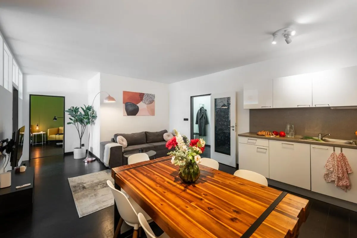 Image 4 of Deluxe apartments with balcony near center Prague