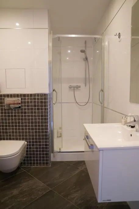 Image 2 of Design luxury apartment near the city center