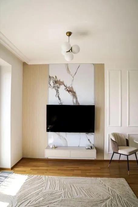Image 4 of Design luxury apartment near the city center