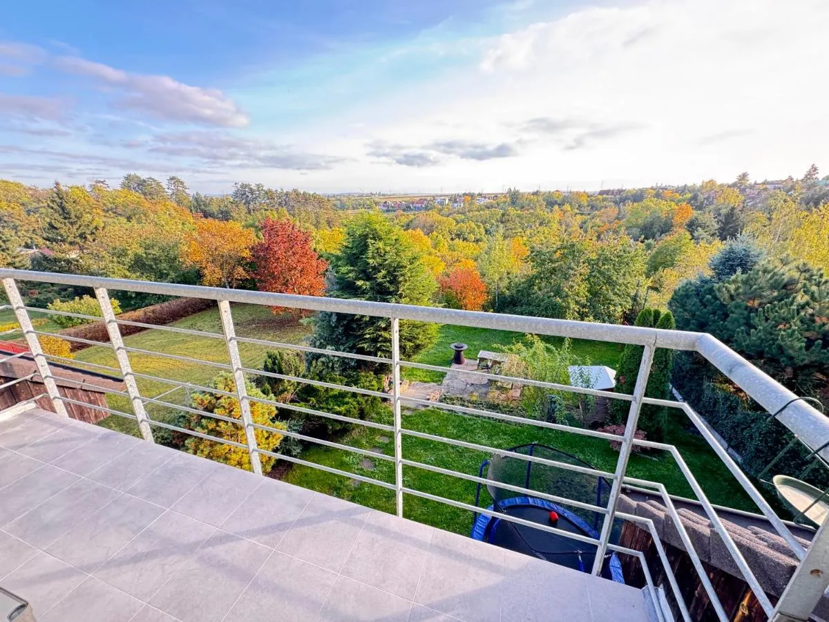 Image 3 of DiamondVilla, 4 bedroom Apartment, garden & spa