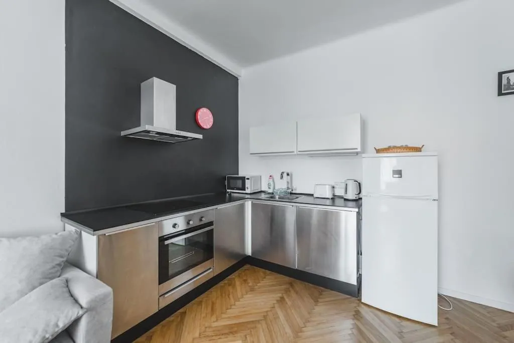 Image 3 of Dlouha Hemingway apartment