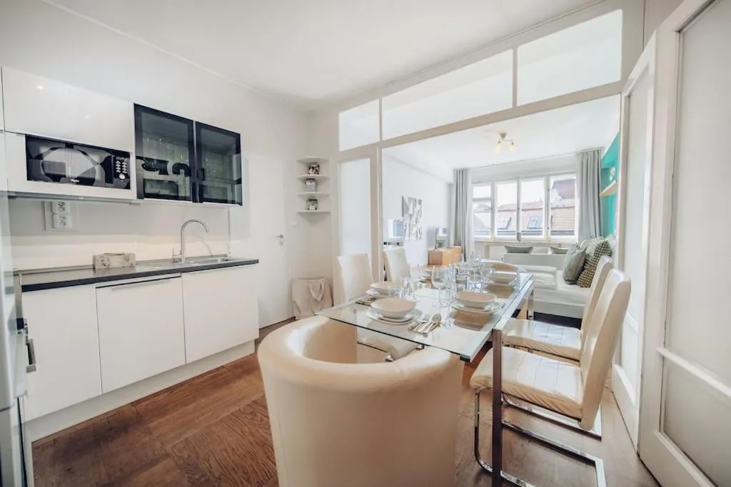 Image 3 of Downtown 2BD riverside apartment near dancing house