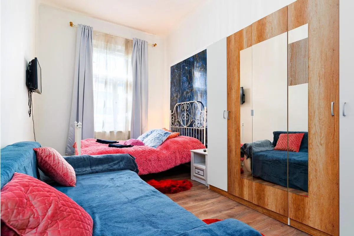 Image 1 of Emperors Elegance Suite