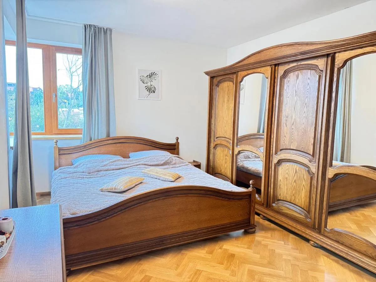 Image 4 of FamilyVilla, new 4 Luxury Big Apartments, parking