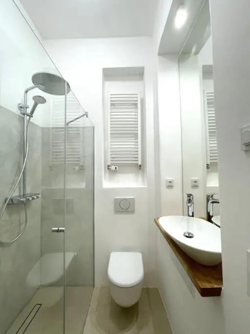Image 3 of Fantastic location! SUPERHOST 5 STAR