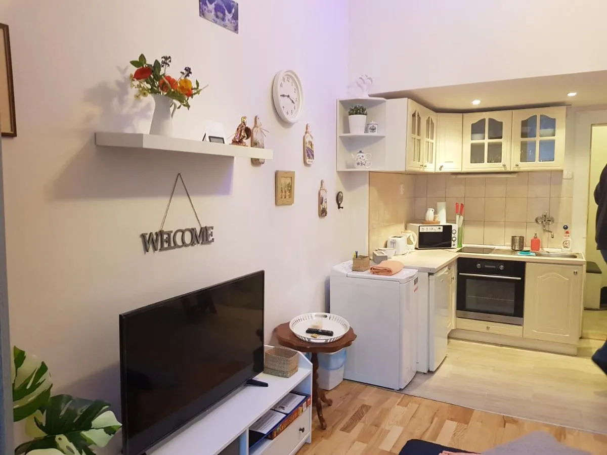 Image 2 of Get Prague Flat Slovenska