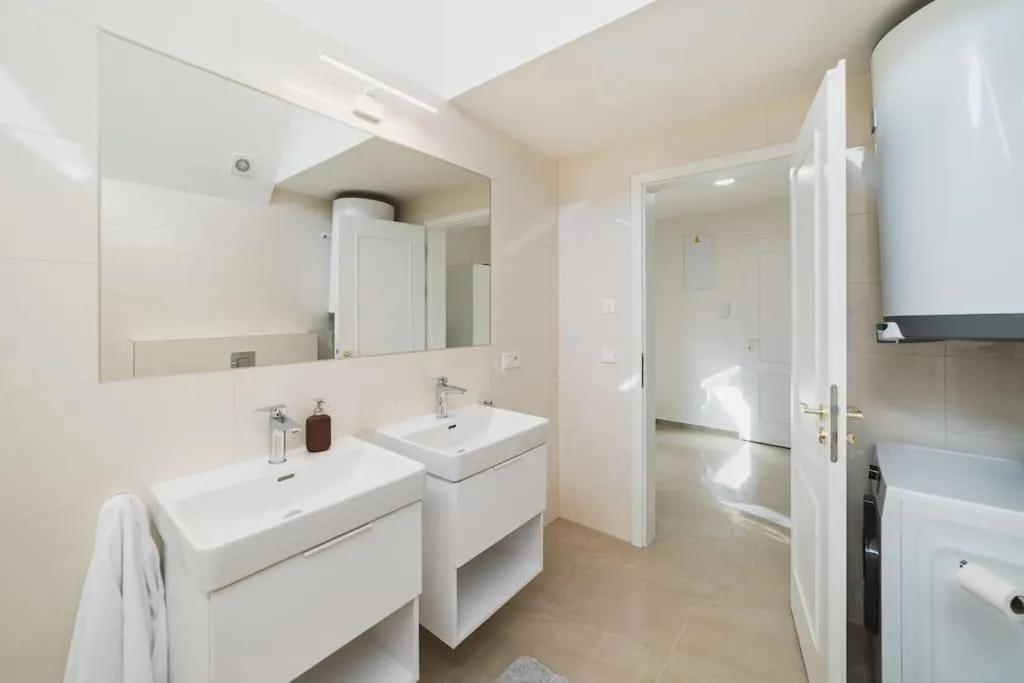 Image 2 of Grand Loft Apartment 110m2
