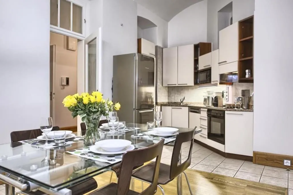 Image 3 of Heritage Haven Charming 3BR City Center