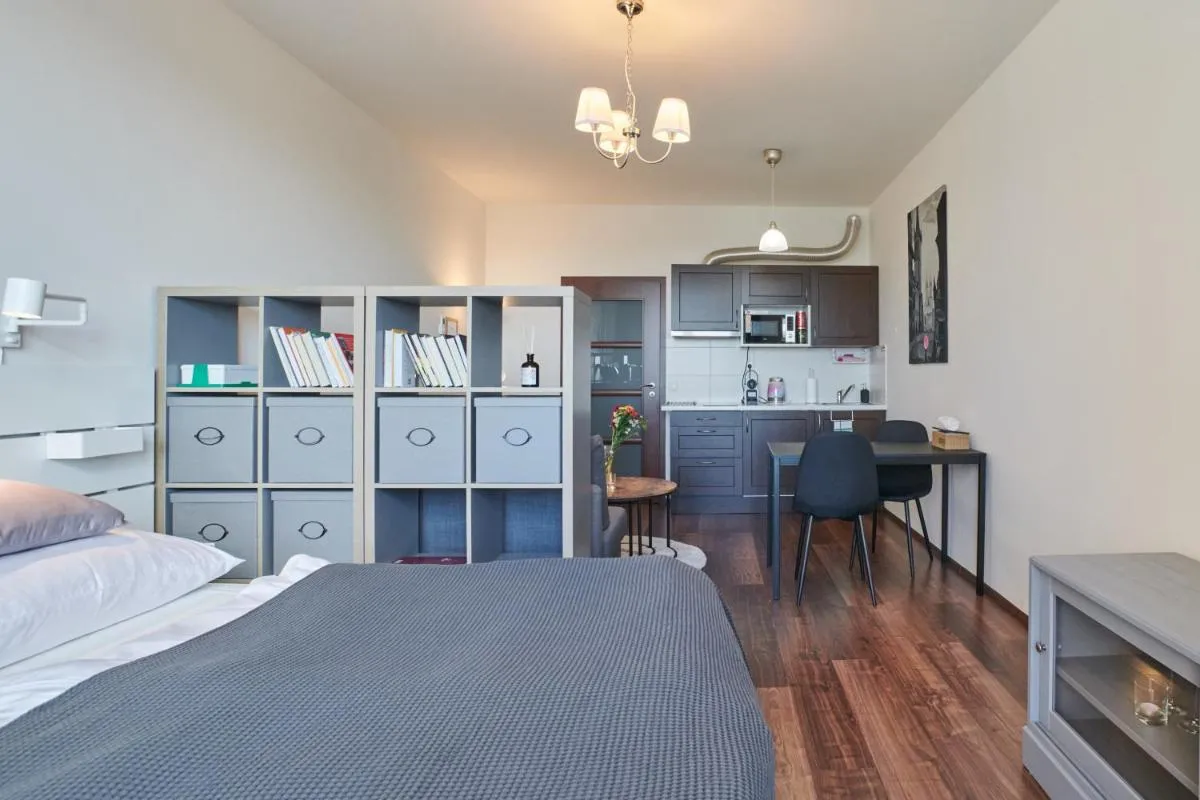 Image 3 of High-Sky O2 arena Apartment with garage parking and AC