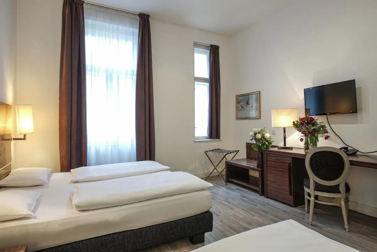 Image 1 of Hotel Assenzio Prague