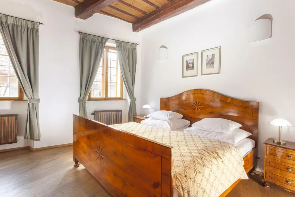Image of Hotel At the Green Grape
