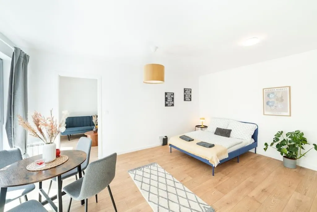 Image 1 of Hugo apartmán