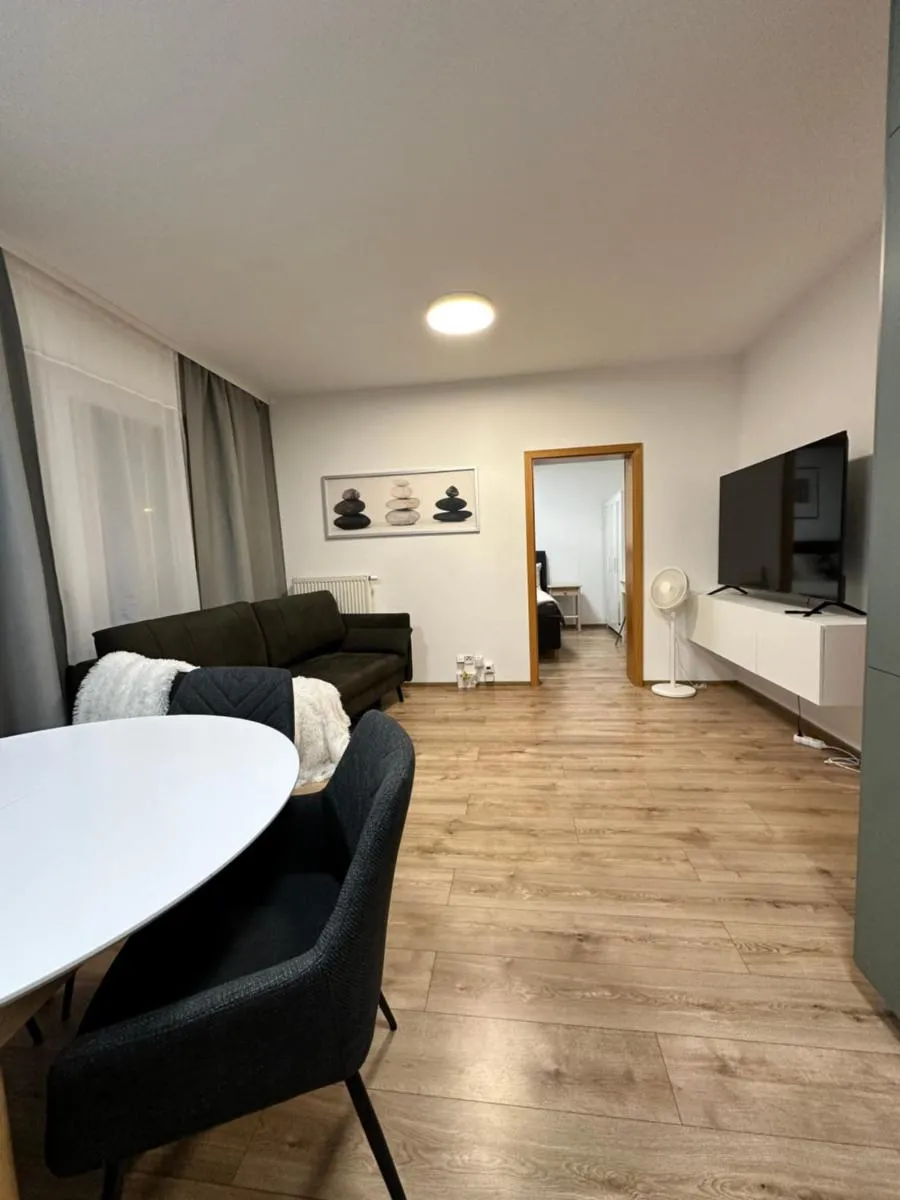 Image 4 of IOS Residence