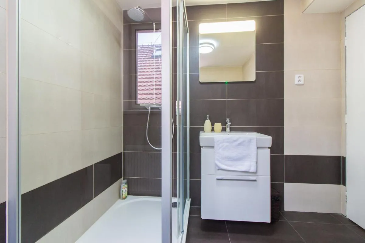 Image 2 of Karlova Apartment