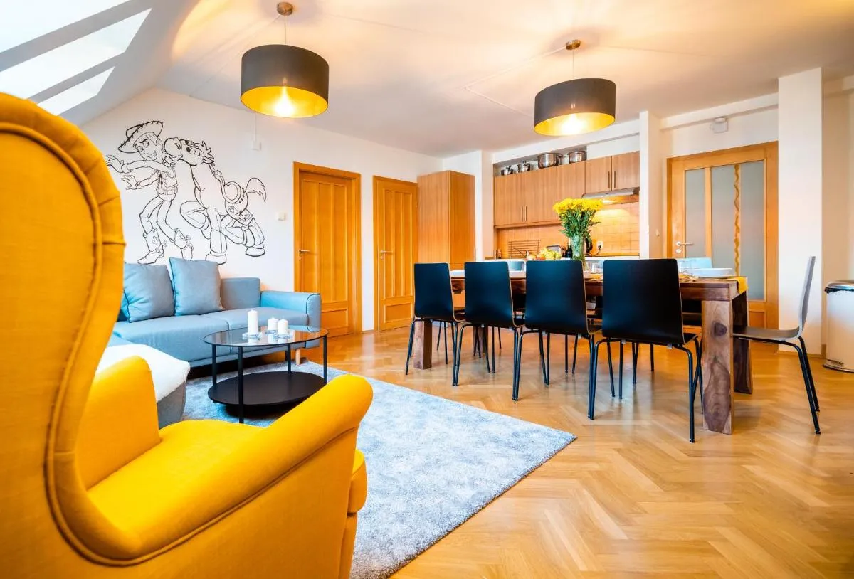 Image 2 of Klimentska Cartoon apartments