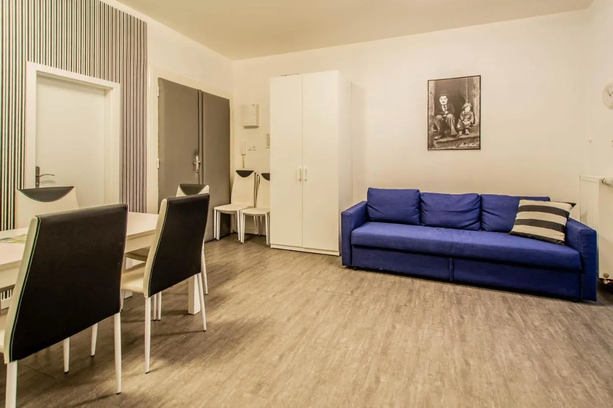 Image 3 of Labyrinth apartments by Ruterra
