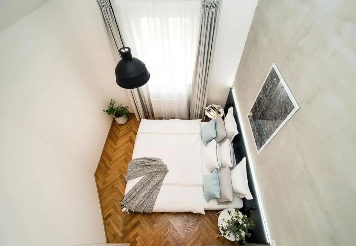 Image 2 of Large and modern apartment in the heart of Prague