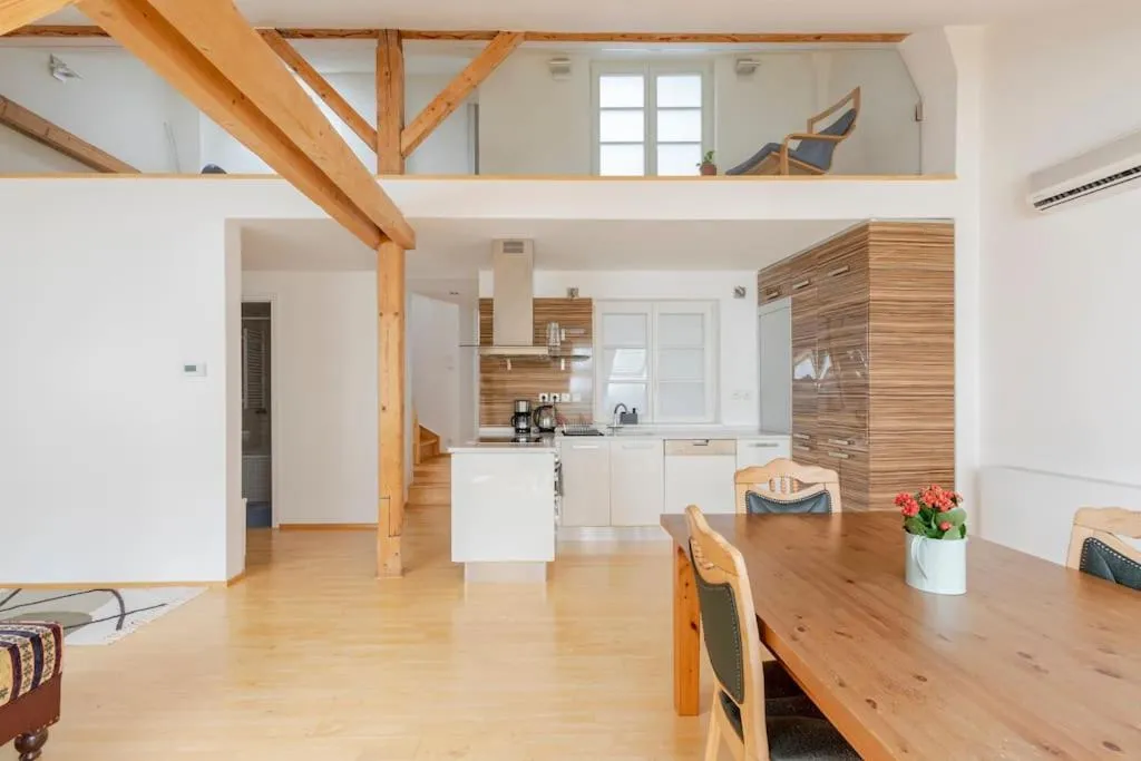 Image 3 of Loft apartament Maiselova