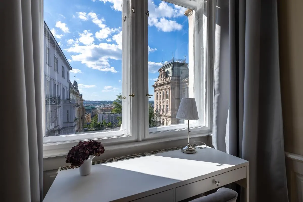 Image 5 of Lovely City View Apartment Next To National Museum by easyBNB