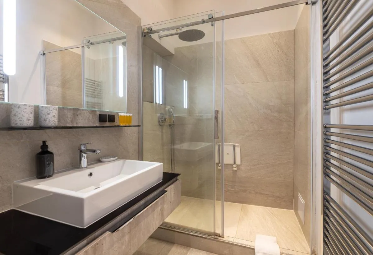 Image 4 of Lovely City View Apartment Next To National Museum by easyBNB