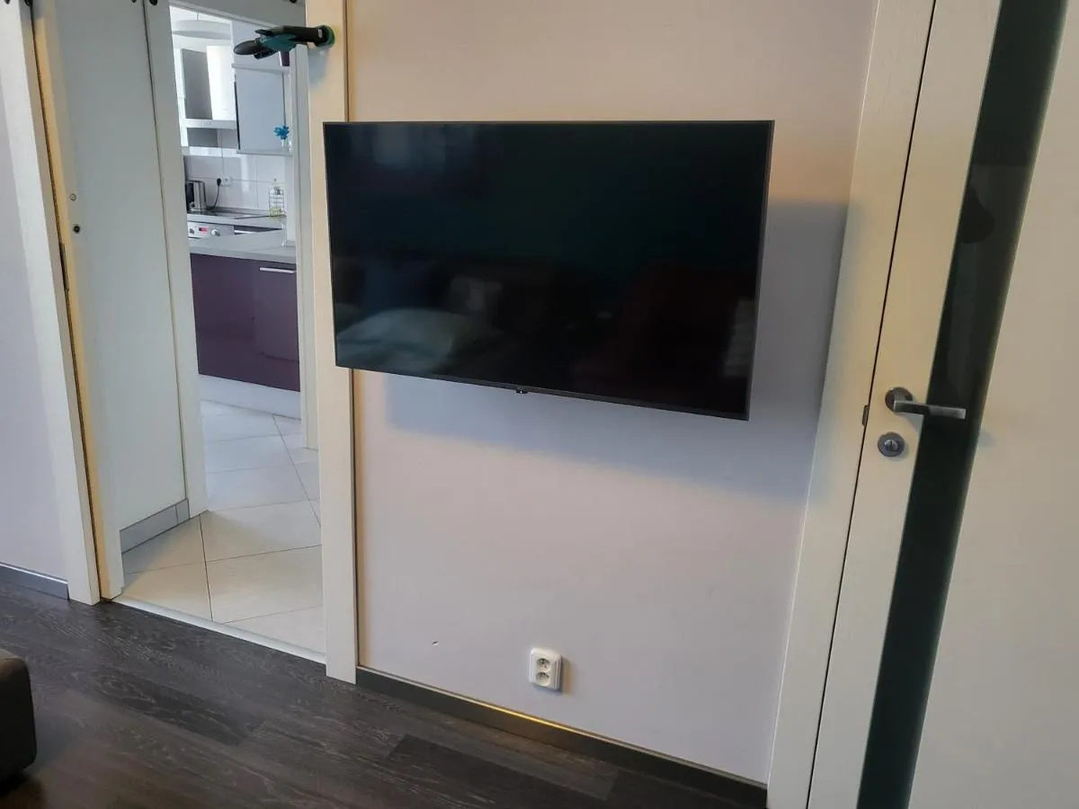 Image 4 of Lovely apartment near the center